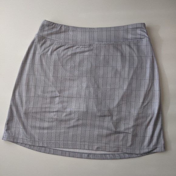 Y2K Seg'ments Luxe Skirt with Shorts - Picture 6 of 9